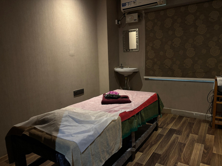 Massage spa in spa in jubilee hills